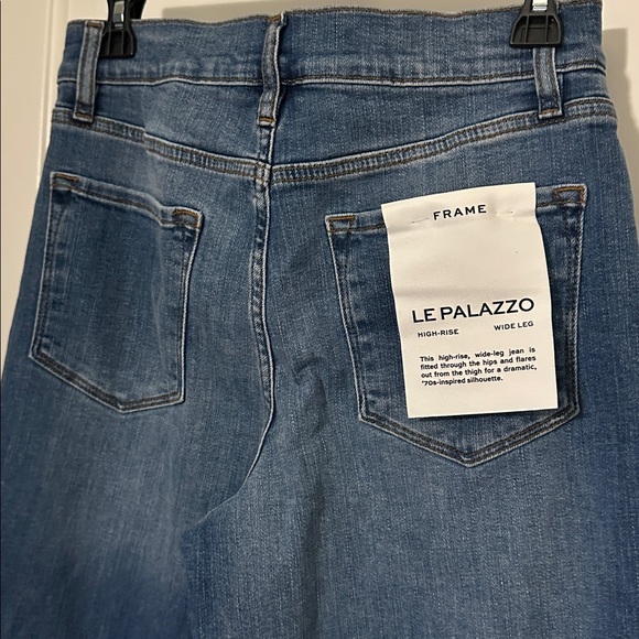 Wide-Leg Blue Jeans - Picture 4 of 6